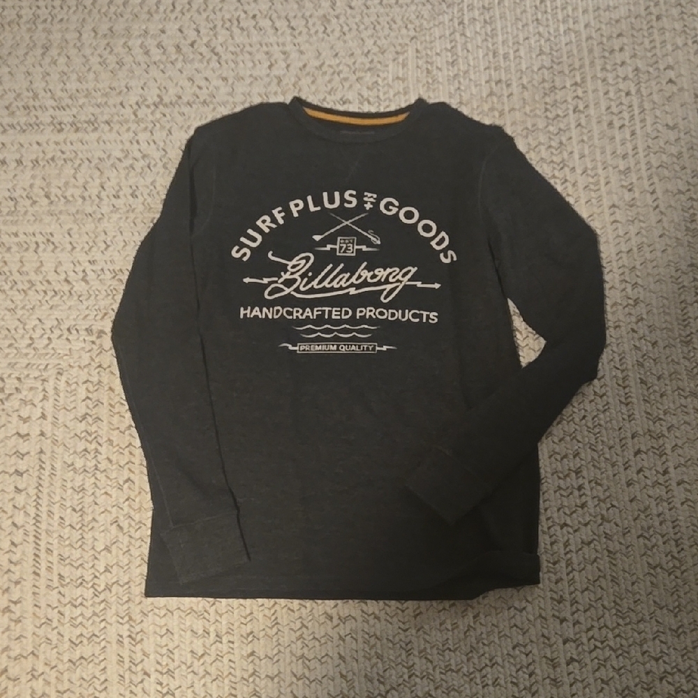 NWOT Billabong Gray Long Sleeve Shirt